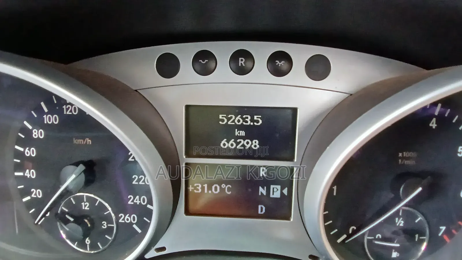 Mercedes-Benz M Class 2011 Silver