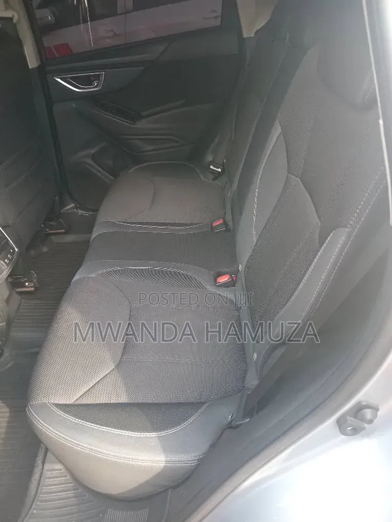 Subaru Forester 2018 Silver