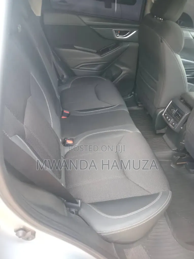 Subaru Forester 2018 Silver