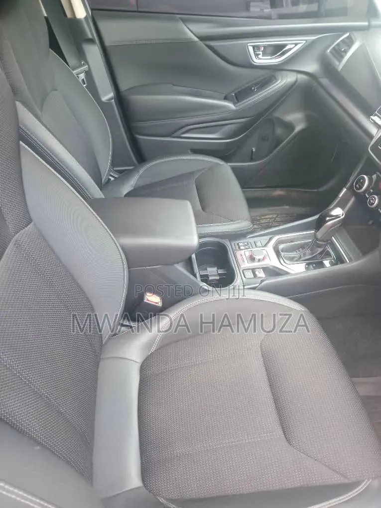 Subaru Forester 2018 Silver