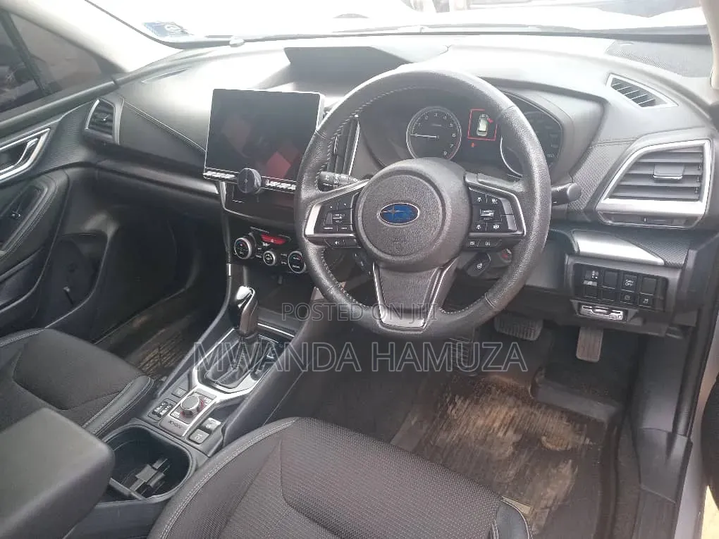 Subaru Forester 2018 Silver