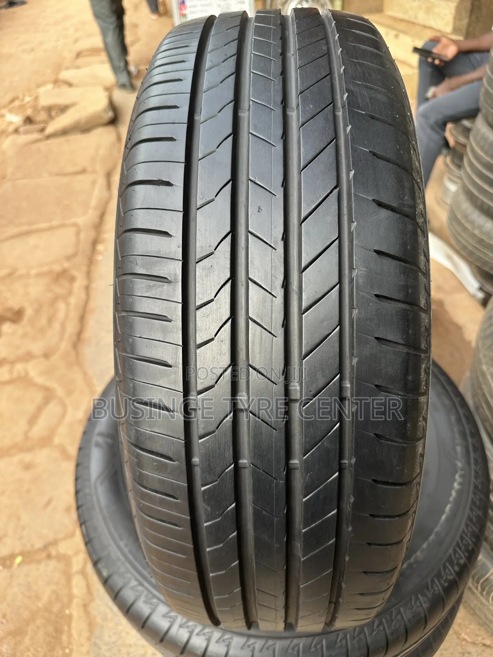 It’s Size 225/65r17 Bridgestone Tires Abroad Used Good Quality