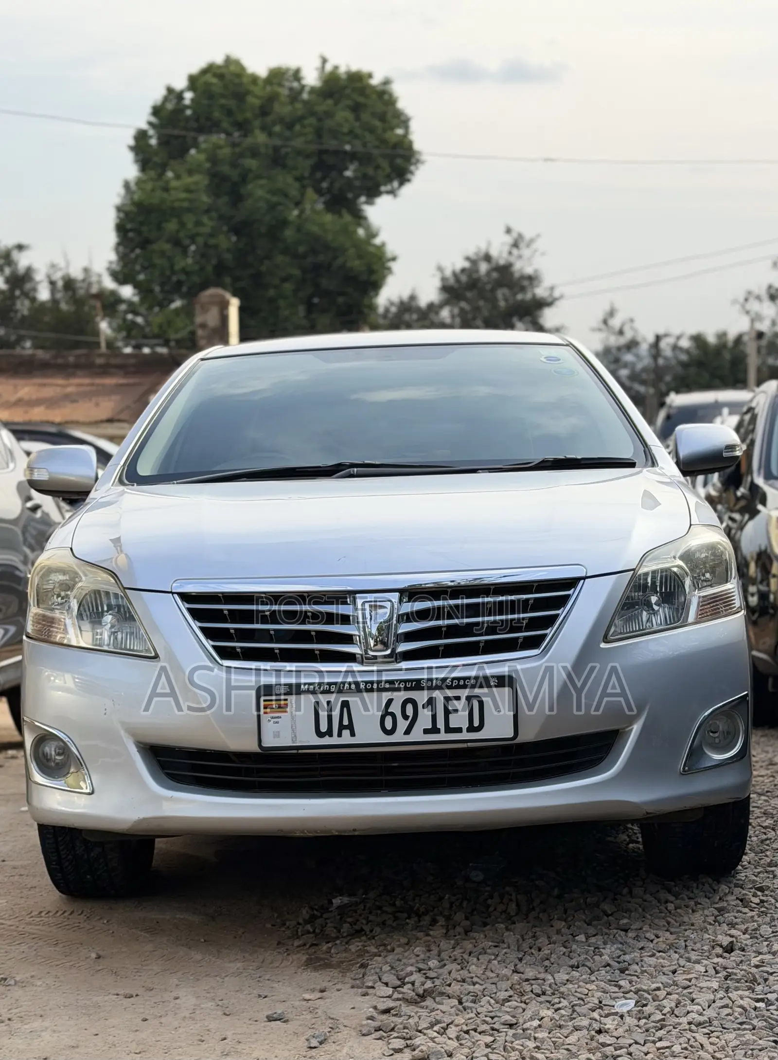 Toyota Premio 2010 Silver