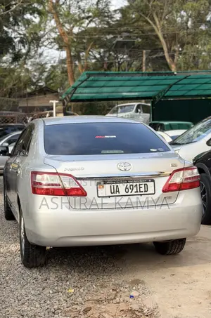 Toyota Premio 2010 Silver