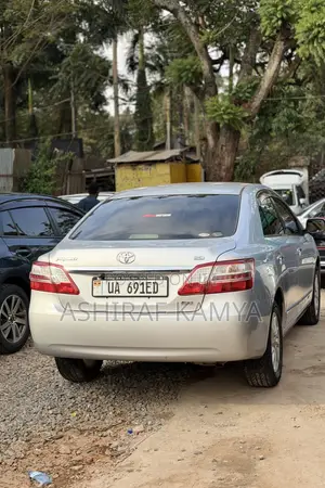 Toyota Premio 2010 Silver