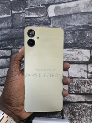 New Samsung Galaxy A06 128 GB Gold