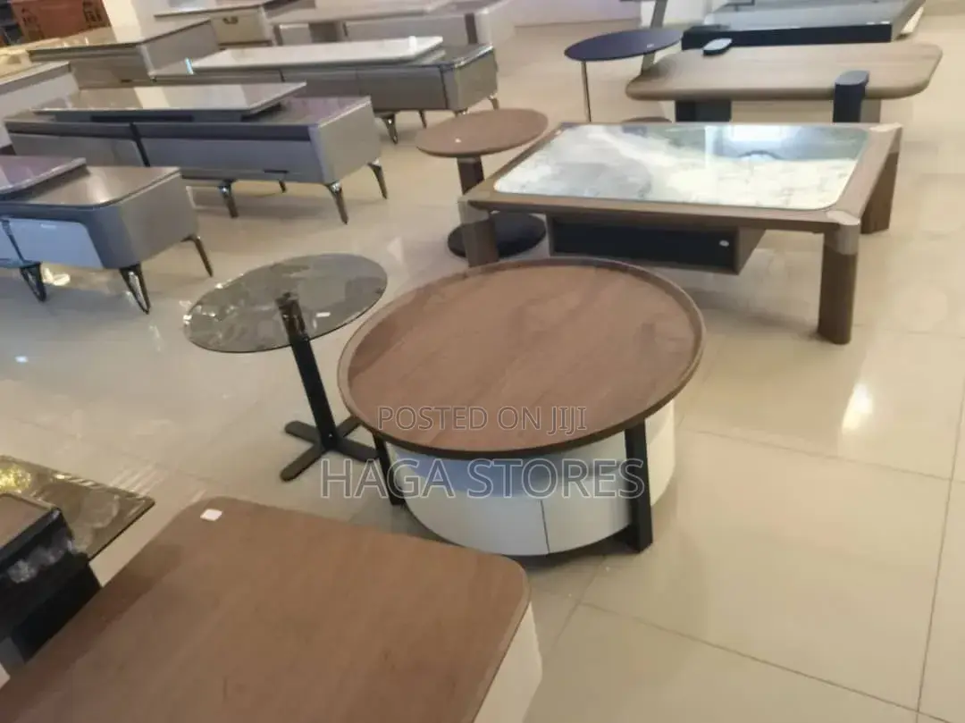 Round Stylish Coffee Table