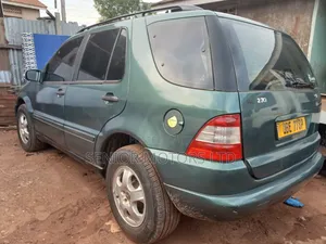 Mercedes-Benz M Class 2005 Green