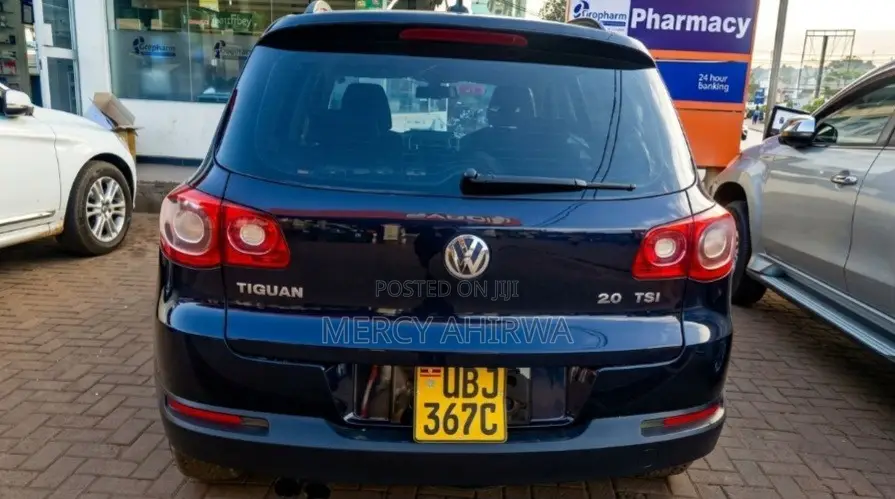 Volkswagen Tiguan 2009 Black
