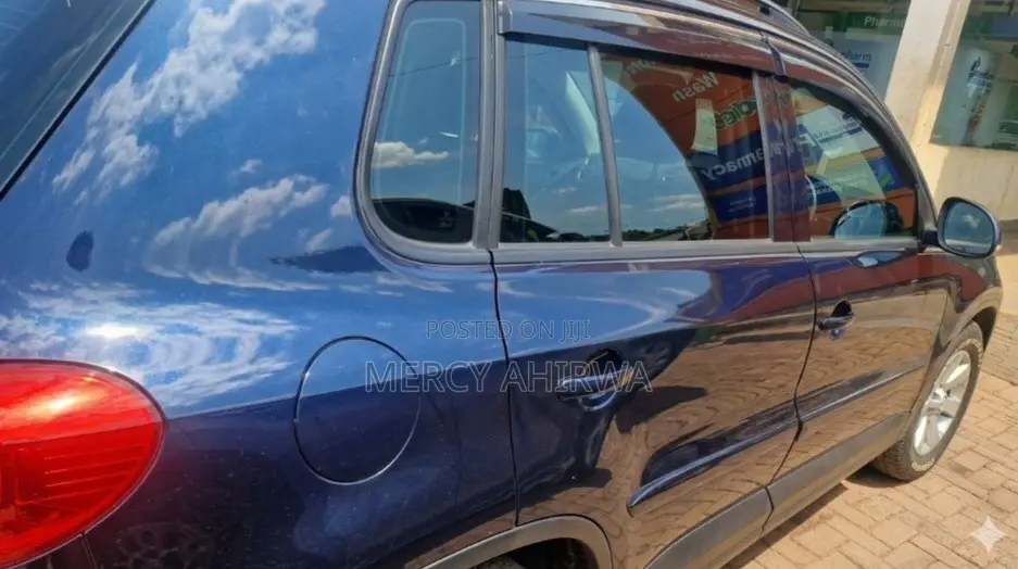 Volkswagen Tiguan 2009 Black