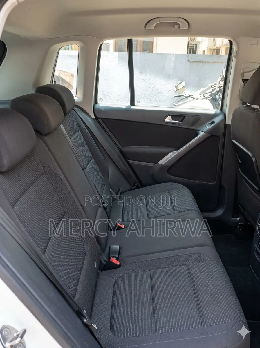 Volkswagen Tiguan 2009 Black
