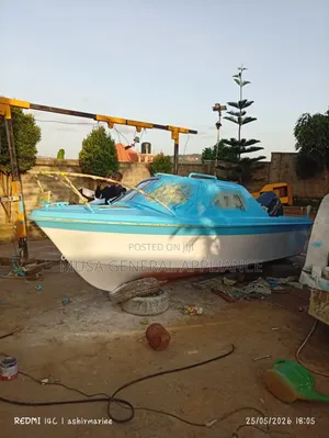 Cabin Speedboat / Fishing Boat 8 Seaters