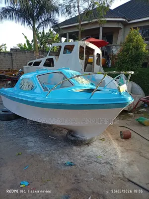 Cabin Speedboat / Fishing Boat 8 Seaters
