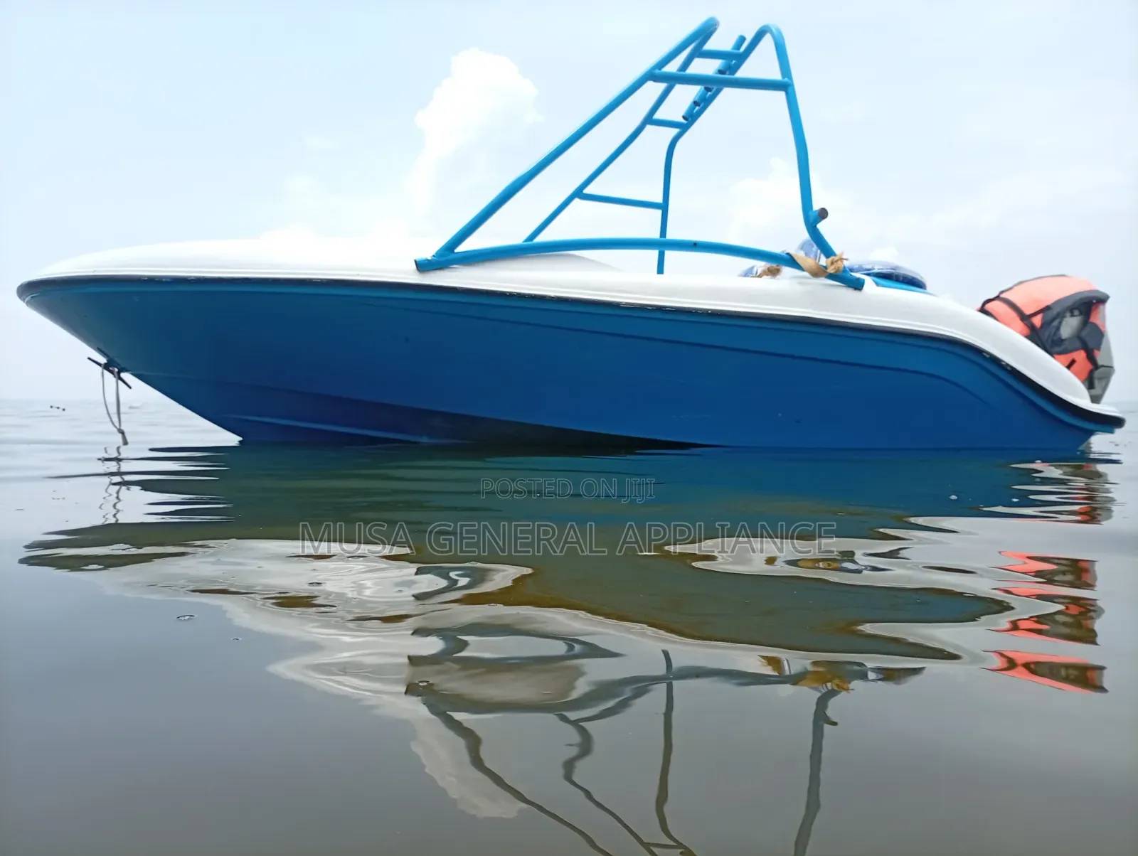 Recreational Speedboat / Leisure Boat 6/8 Seaters