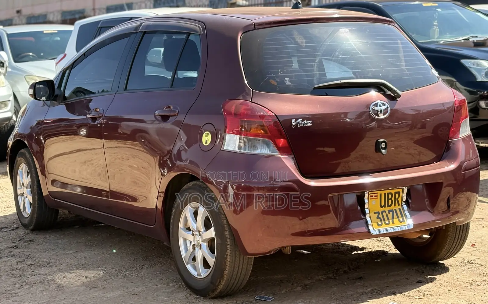 Toyota Vitz 1.0 FWD 5dr 2010 Red