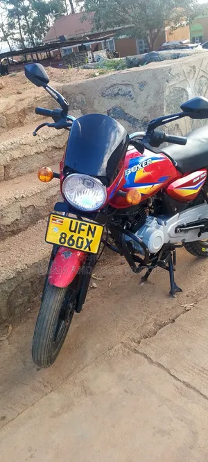 Bajaj Avenger 150 Street 2023 Red