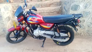 Bajaj Avenger 150 Street 2023 Red