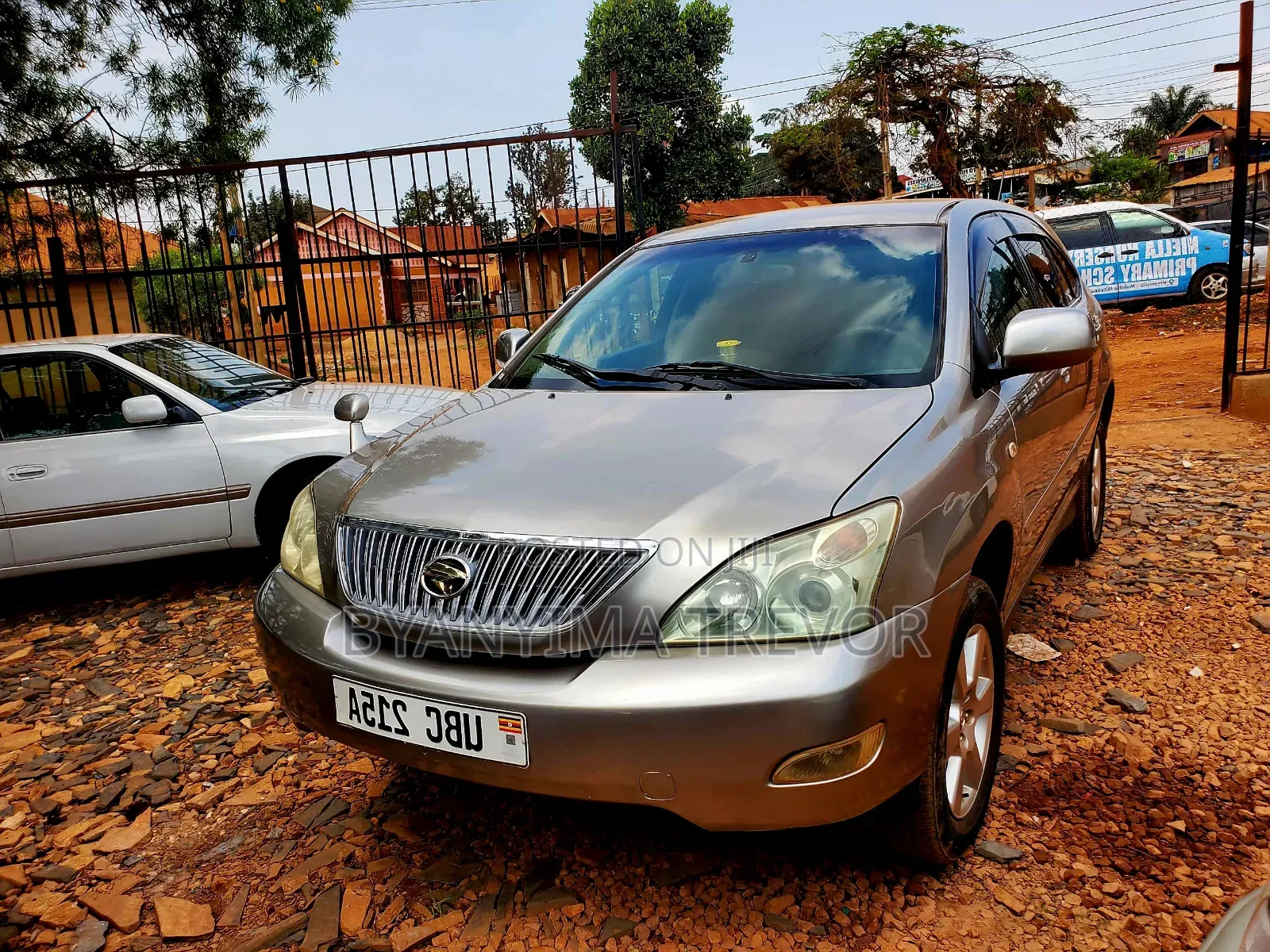 Toyota Harrier 2009 Silver