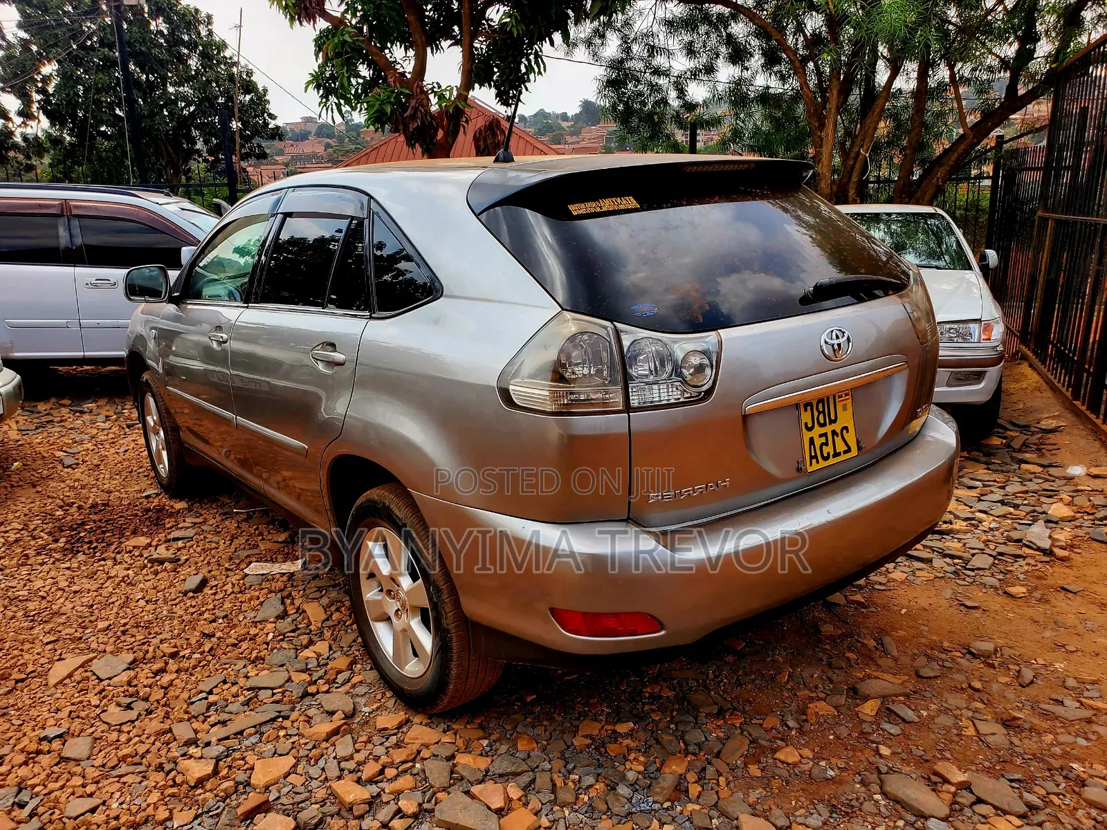 Toyota Harrier 2009 Silver