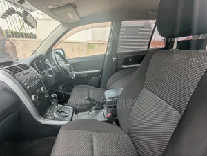Isuzu D-MAX 2017 Silver
