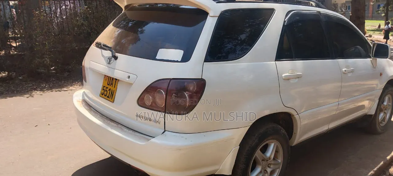Toyota Harrier 2002 White