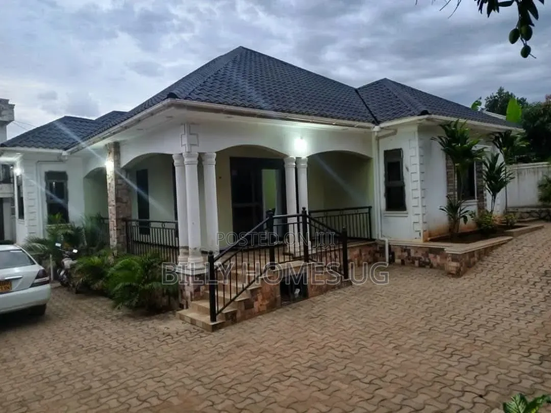 4bdrm House in Nangabo for sale
