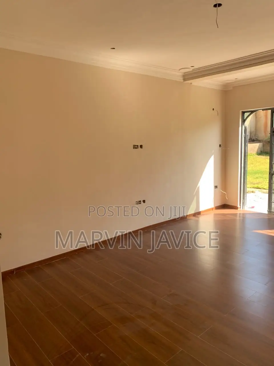 Painting and Microtopinging or Micro Cement for Floor Finish