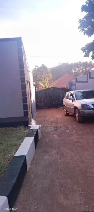 3bdrm House in Nangabo for sale