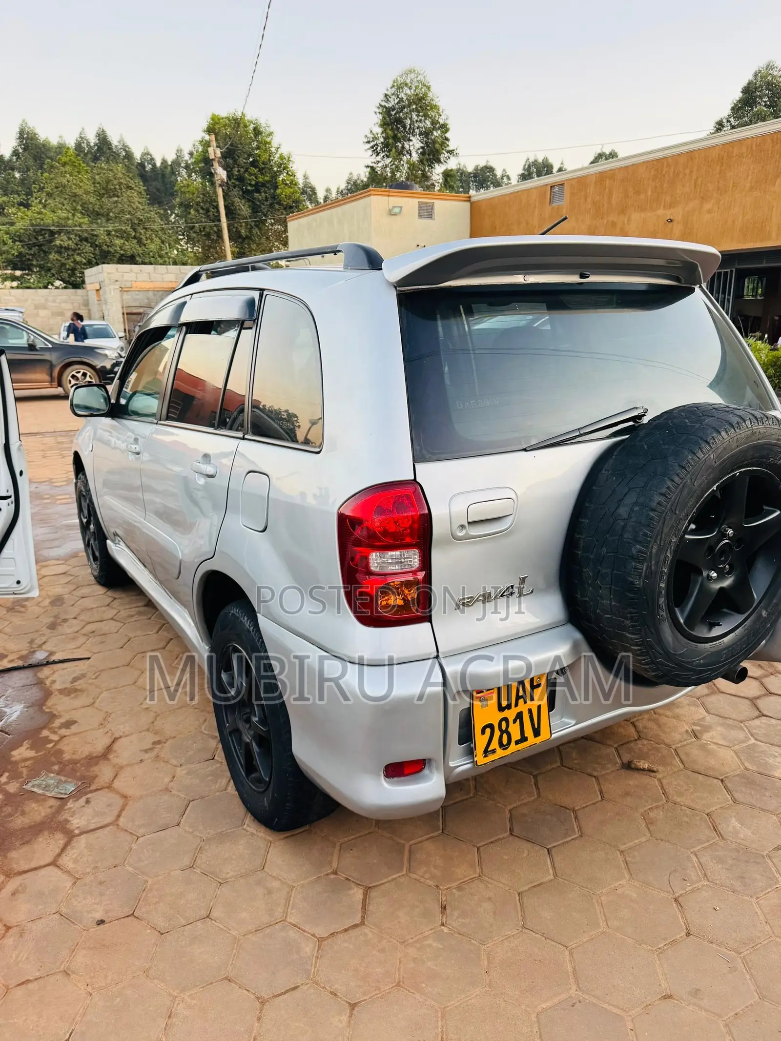 Toyota RAV4 Automatic 2002 Silver