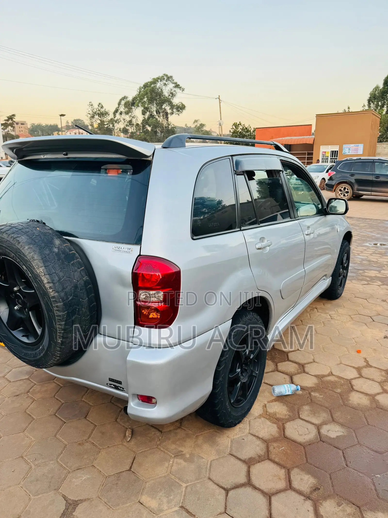 Toyota RAV4 Automatic 2002 Silver