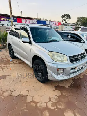 Toyota RAV4 Automatic 2002 Silver