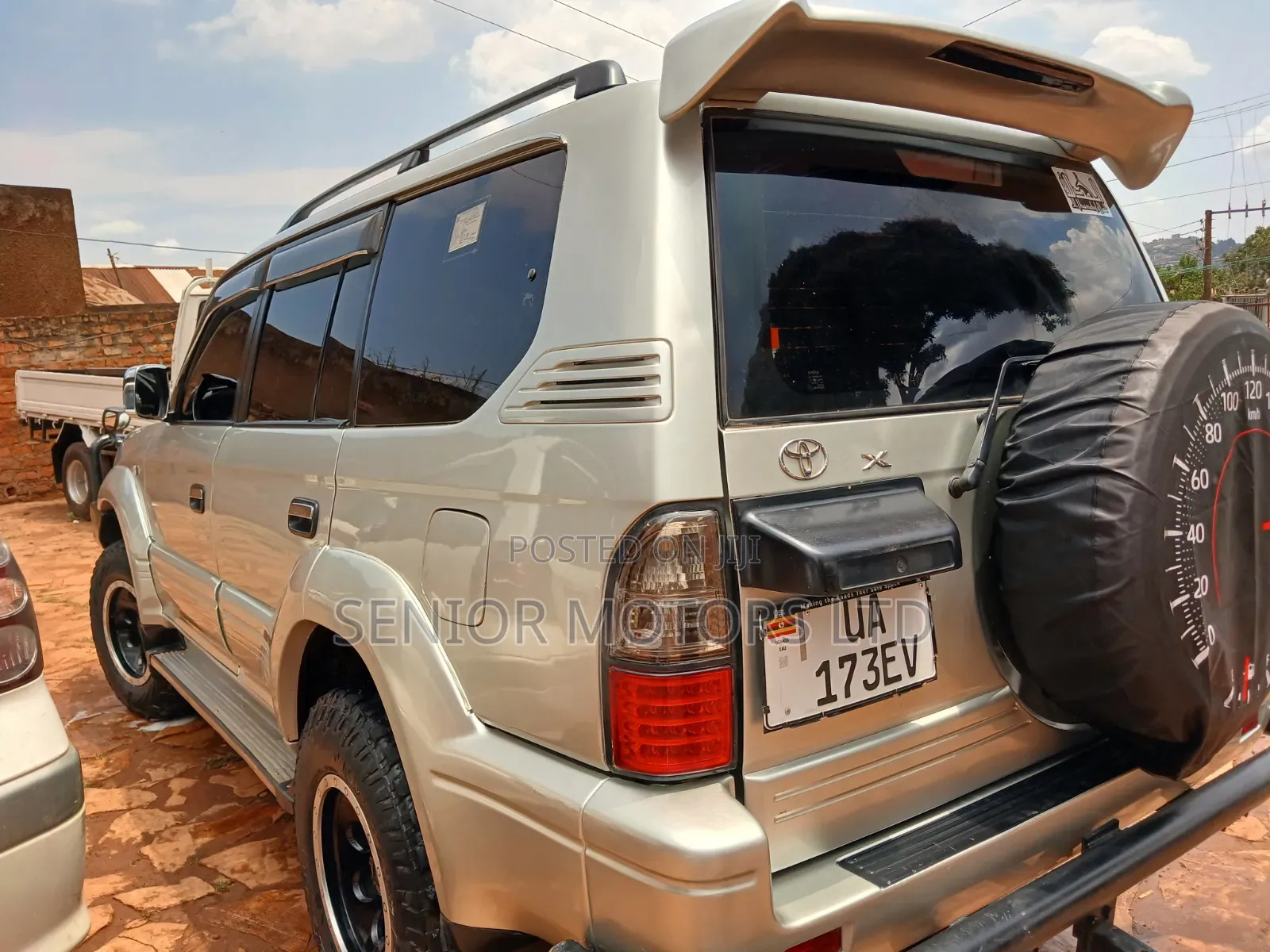 Toyota Land Cruiser Prado 2002 White