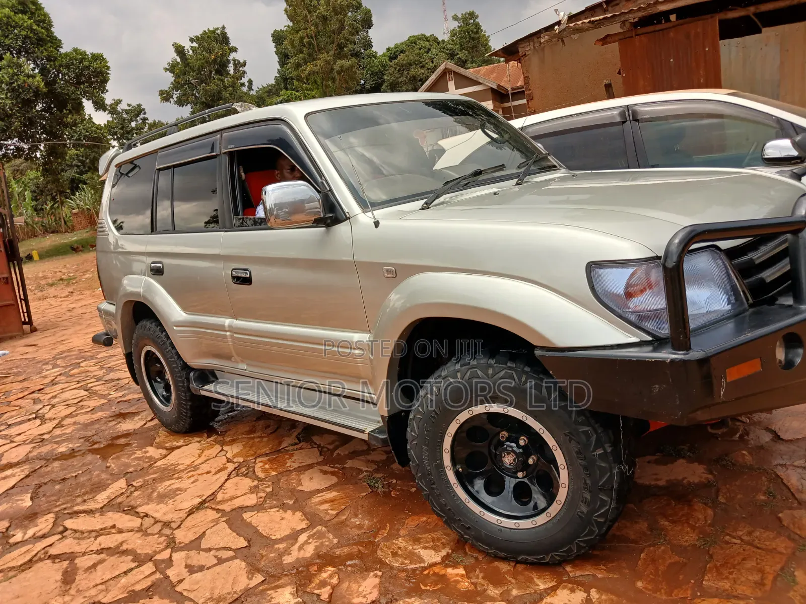Toyota Land Cruiser Prado 2002 White