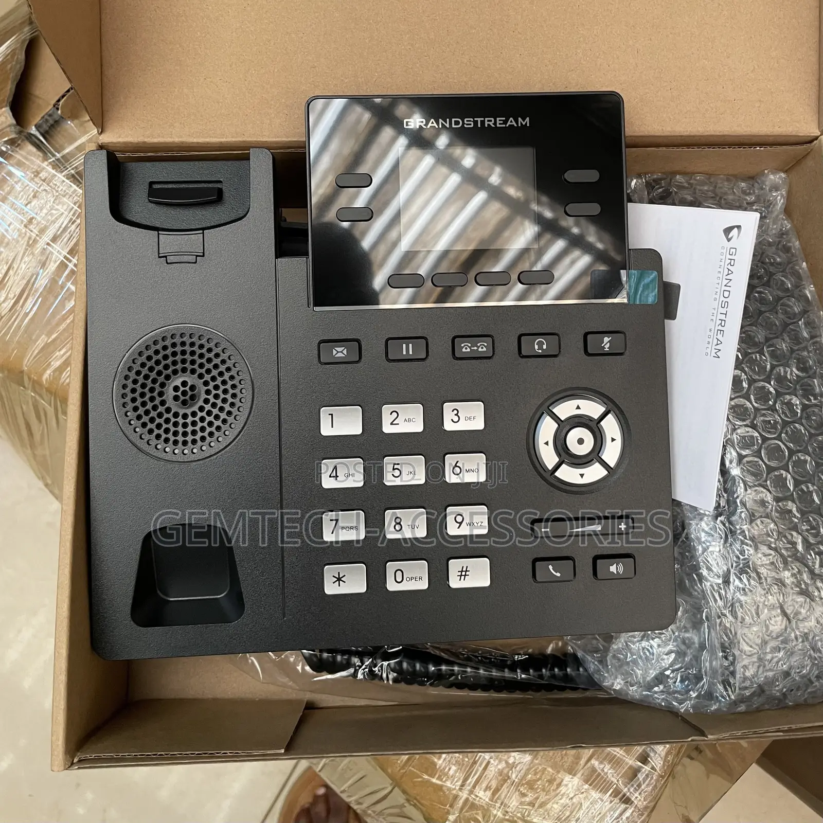 Grandstream GRP2612W Line Carrier-Grade IP Phone