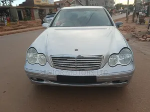 Mercedes-Benz C180 2003 Silver