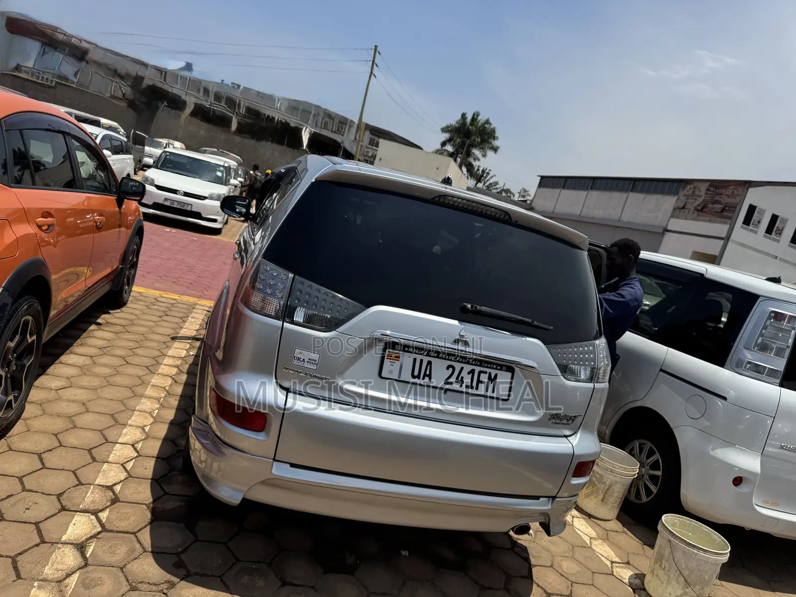 Mitsubishi Outlander SE 2012 Silver