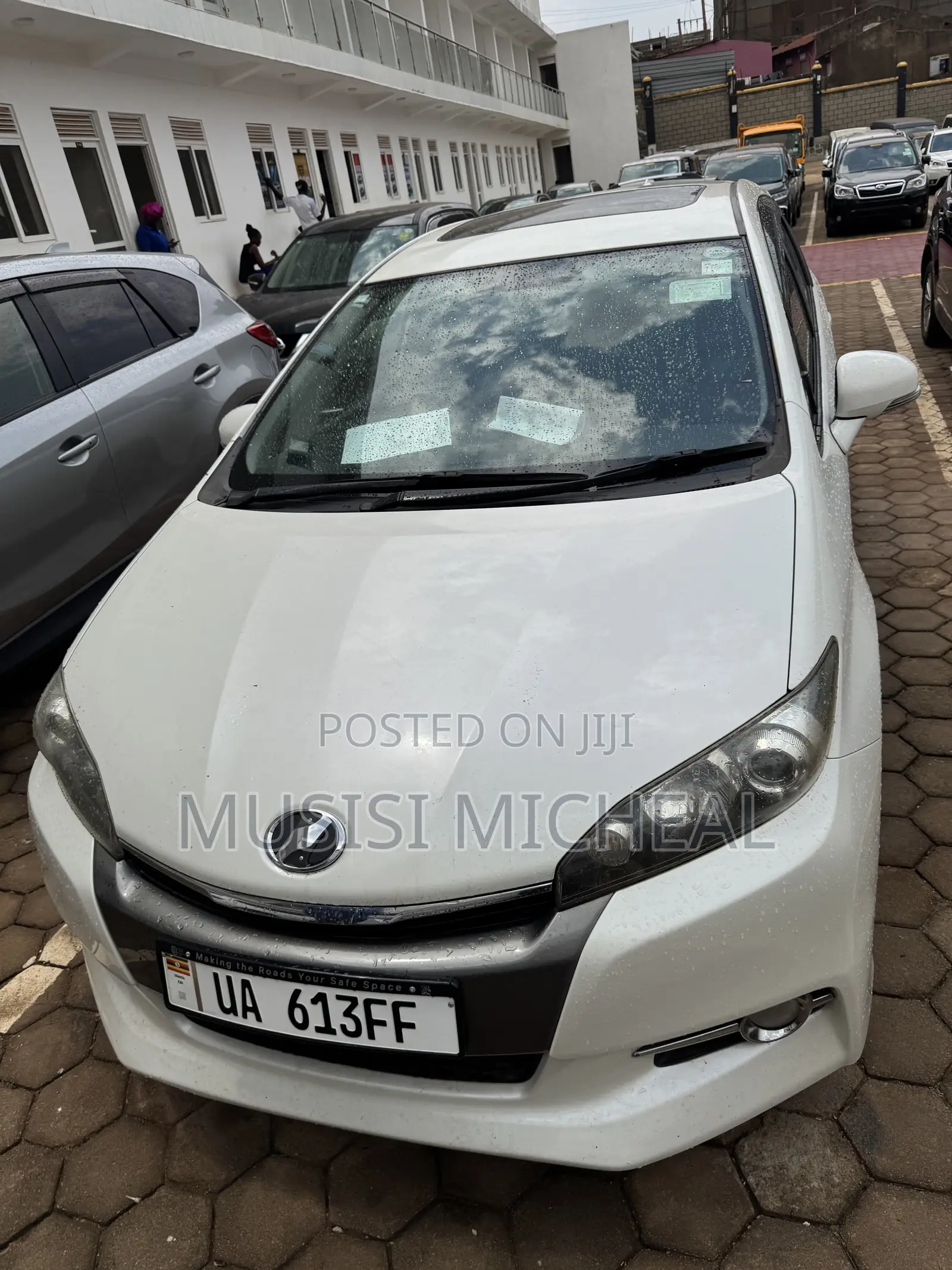Toyota Wish 2013