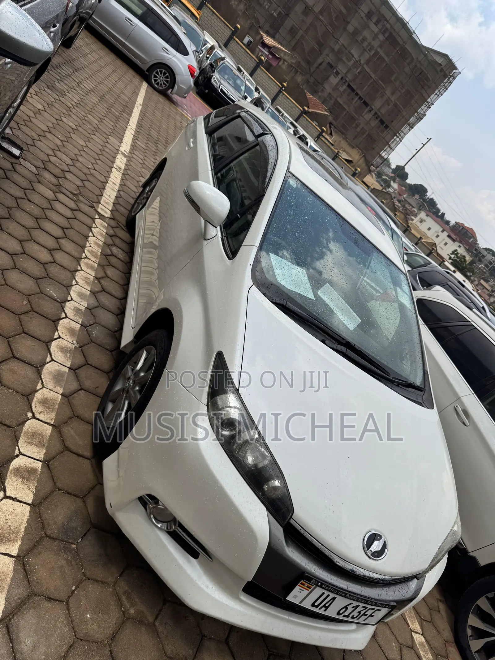 Toyota Wish 2013