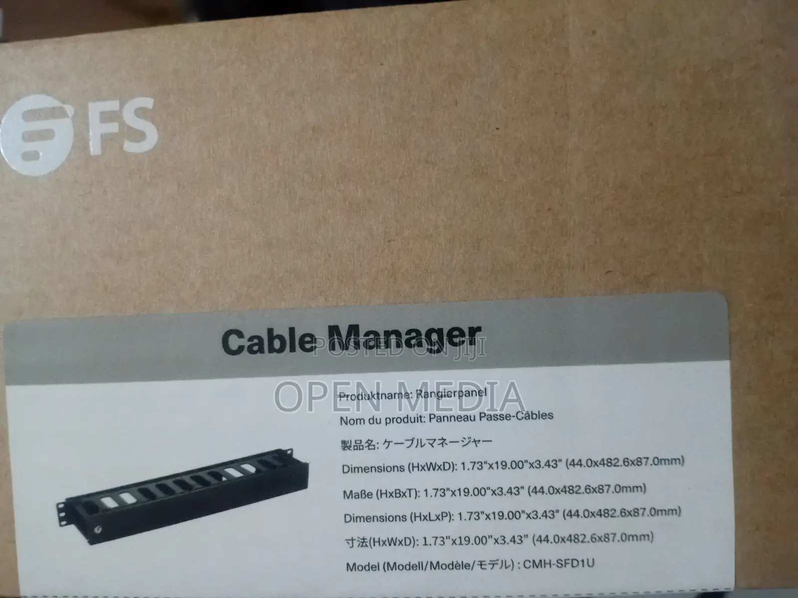 1U, Horizontal Cable Management Tray With Cover
