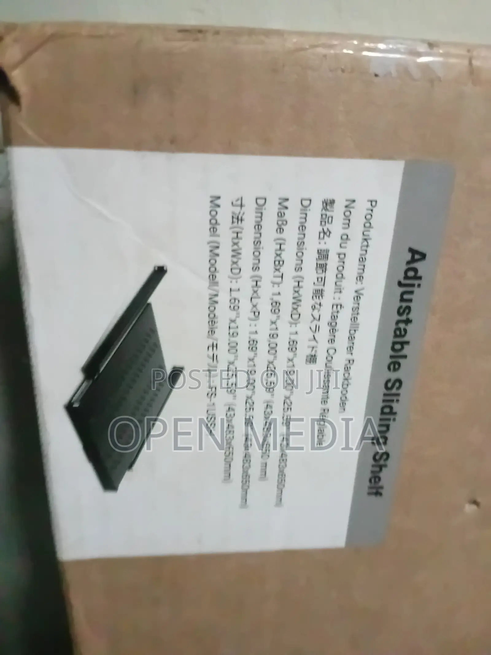 1U Adjustable Sliding Server Rack Shelf With 650mm-950mm Mounting Dept