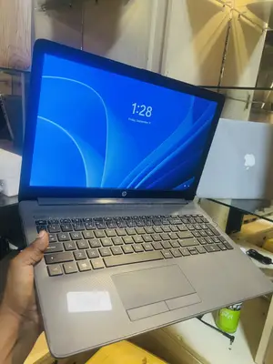 New Laptop HP 250 G7 4GB Intel Celeron SSD 128GB