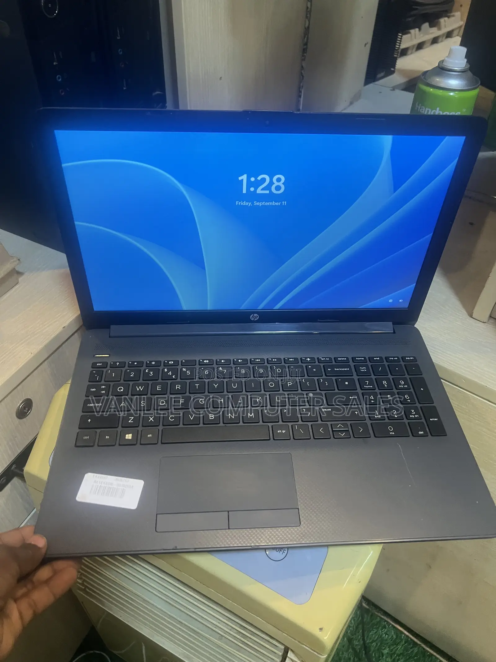 New Laptop HP 250 G7 4GB Intel Celeron SSD 128GB