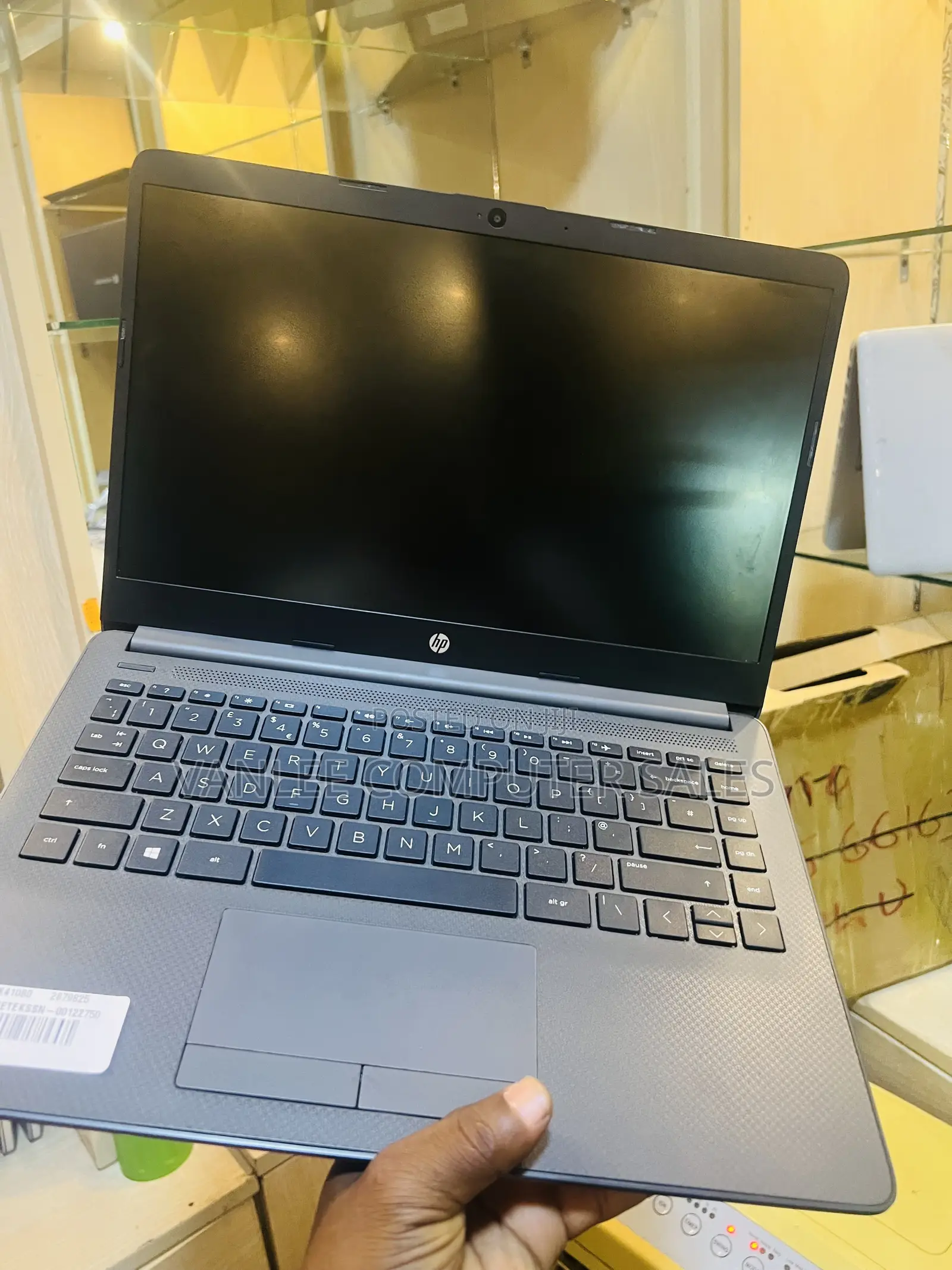 New Laptop HP 250 G7 4GB Intel Celeron SSD 128GB