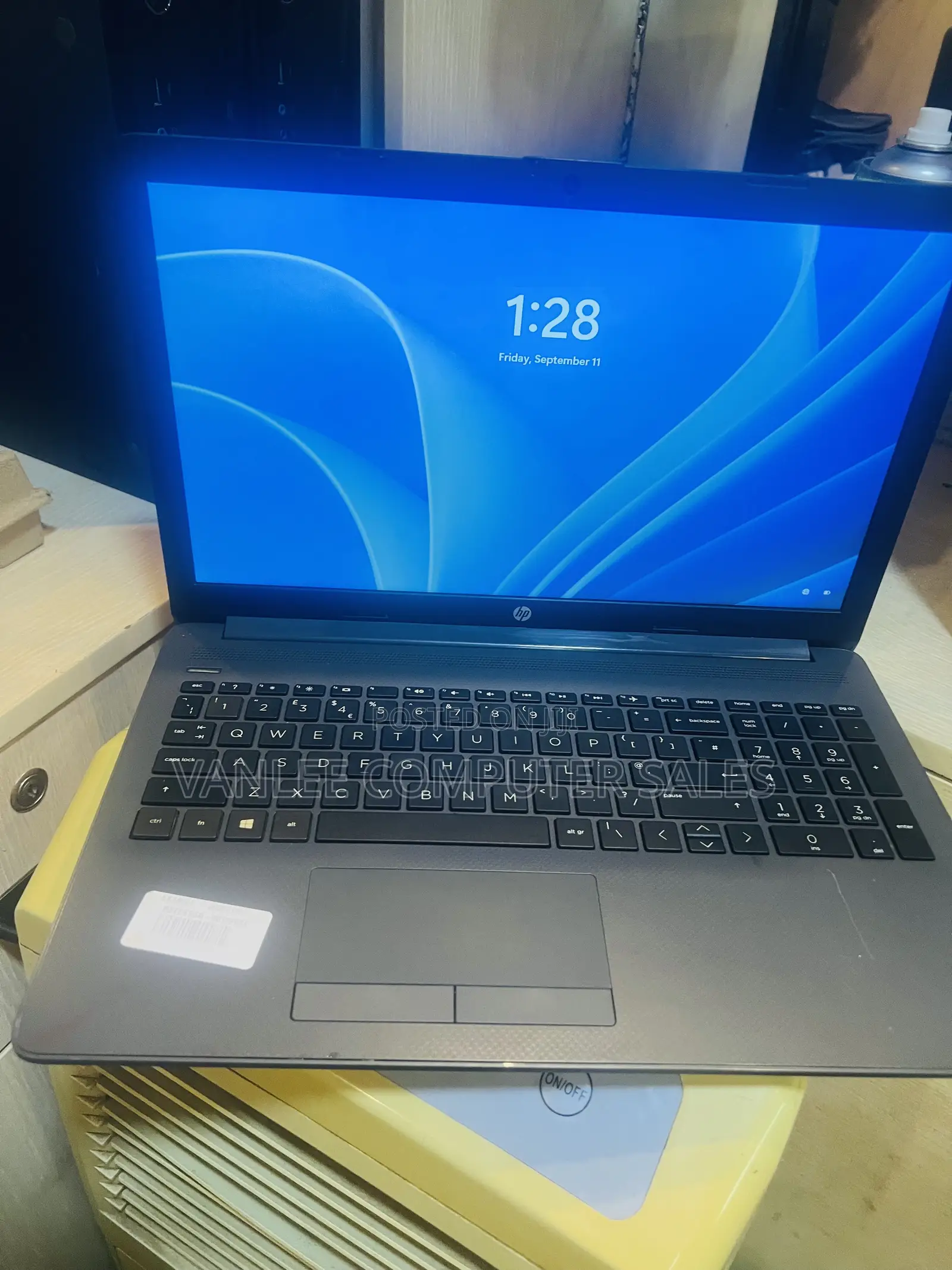 New Laptop HP 250 G7 4GB Intel Celeron SSD 128GB