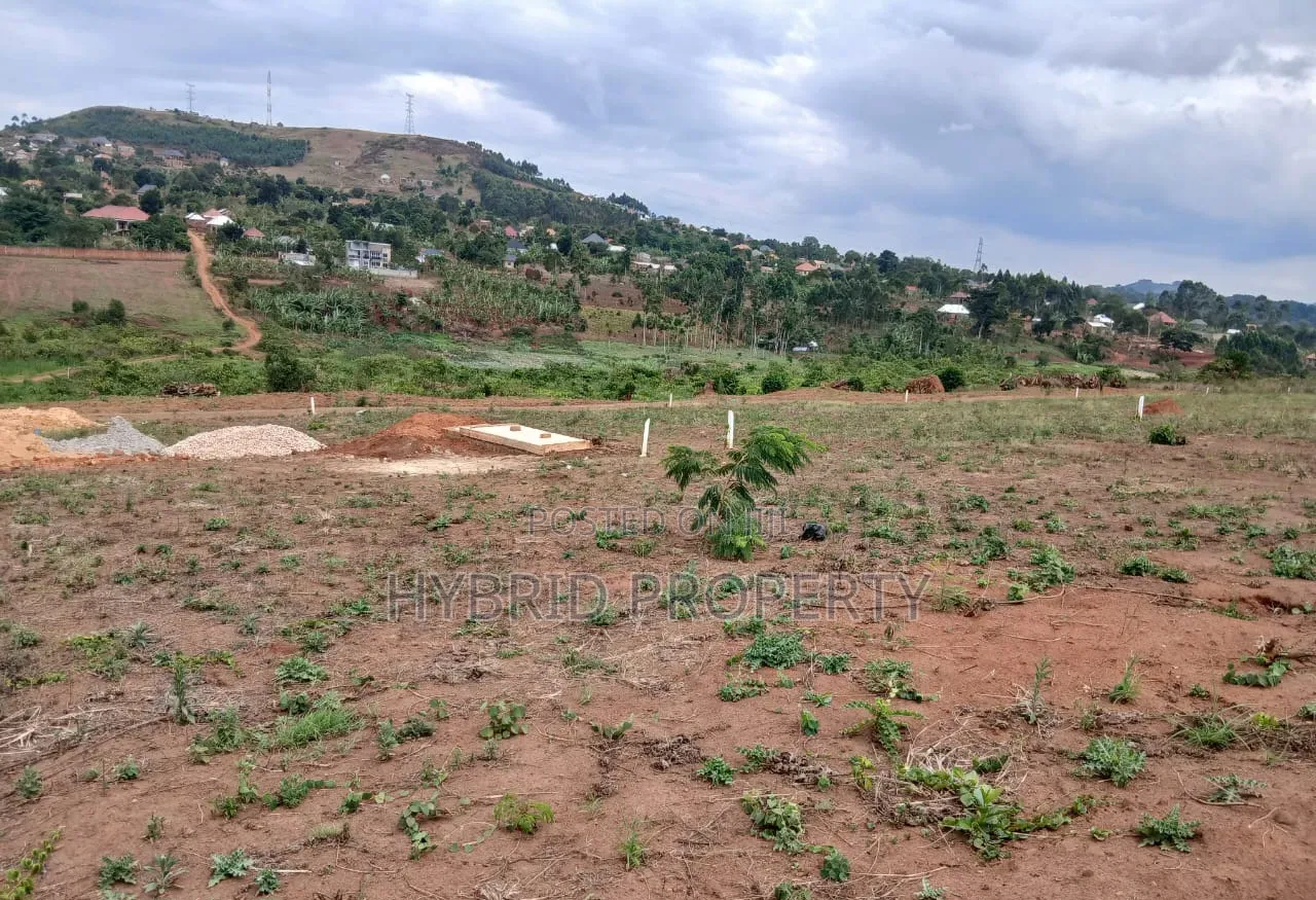 Prime Plots for Sale at Mpigi~Kalagala Kulya Show Estate~Masaka Road.