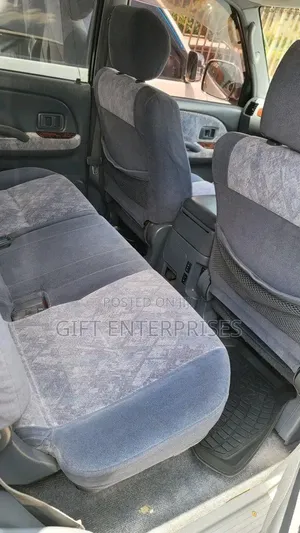 Toyota Land Cruiser Prado 2.7 16V 5dr 2000 Silver