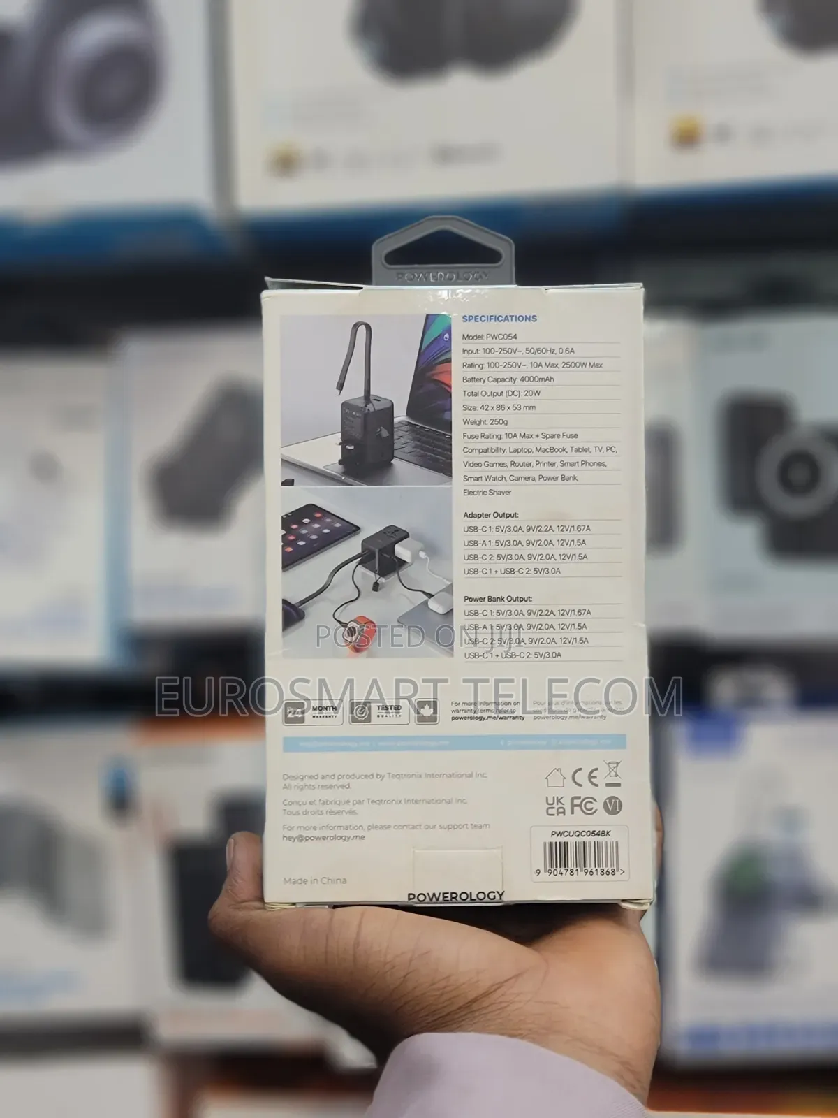 2500W Universal Travel Adapter With 4000mah Powerbank