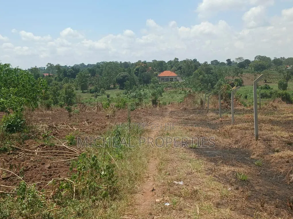 Plot for Sell Gayaza Kiwenda 25m