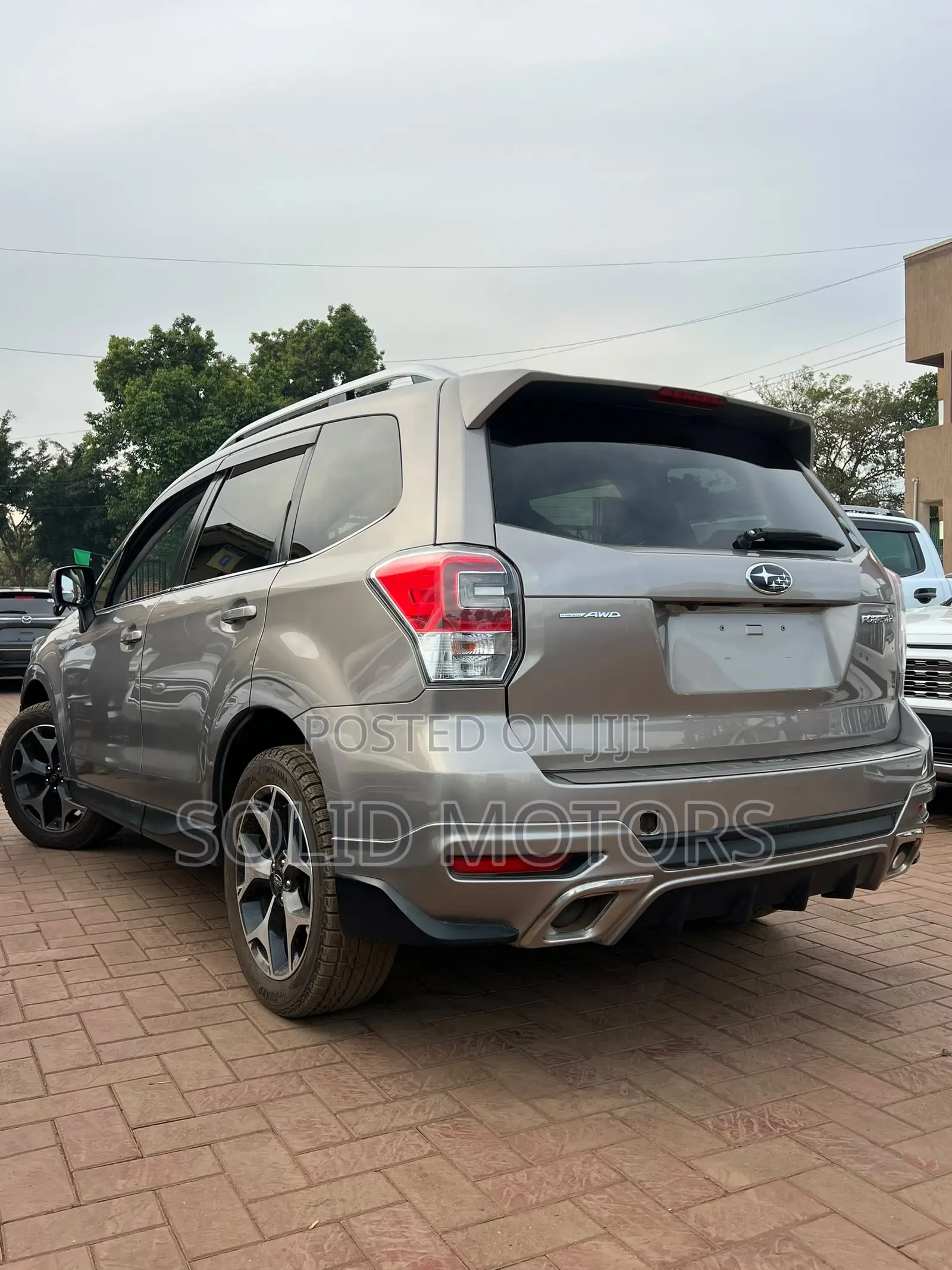 Subaru Forester 2.0XT Premium AWD 2017 Gray