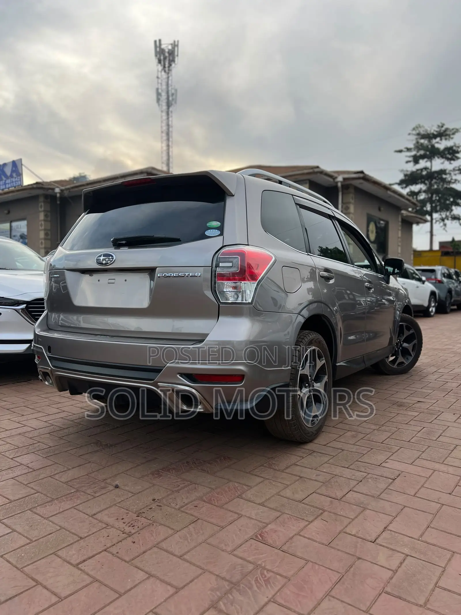 Subaru Forester 2.0XT Premium AWD 2017 Gray
